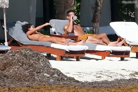 Sarah Hyland OnlyFans Leaked Free Thumbnail Picture - #KilJ8aol8m