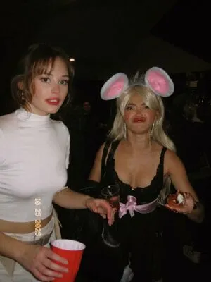 Sarah Hyland OnlyFans Leaked Free Thumbnail Picture - #Ns1VVSjt6W