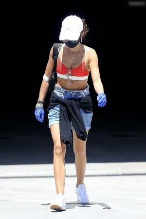 Sarah Hyland OnlyFans Leaked Free Thumbnail Picture - #QpF6vvICUL