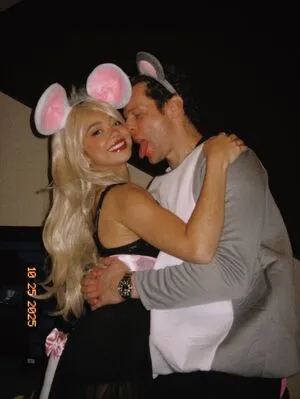 Sarah Hyland OnlyFans Leaked Free Thumbnail Picture - #pxlmGC8j8h