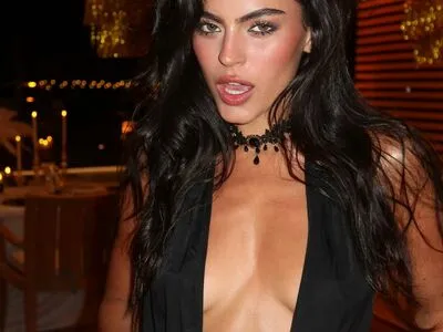 Sarah Jane Nader OnlyFans Leaked Free Thumbnail Picture - #GOZIssvPcr