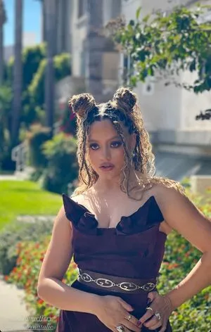 Sarah Jeffery OnlyFans Leaked Free Thumbnail Picture - #Dyb3GN1bTE