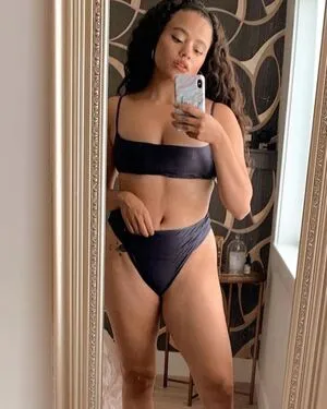 Sarah Jeffery OnlyFans Leaked Free Thumbnail Picture - #e0CT9k4Nnk