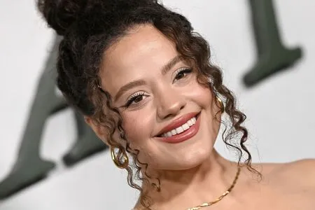 Sarah Jeffery OnlyFans Leaked Free Thumbnail Picture - #gYHpLnmZRy