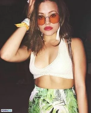 Sarah Jeffery OnlyFans Leaked Free Thumbnail Picture - #ntMX0ort5g