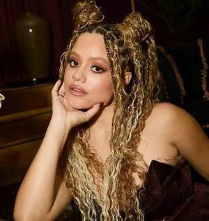 Sarah Jeffery OnlyFans Leaked Free Thumbnail Picture - #pdOILdaX7S