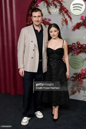 Sarah Jeffery OnlyFans Leaked Free Thumbnail Picture - #uhbVhL2Cdq