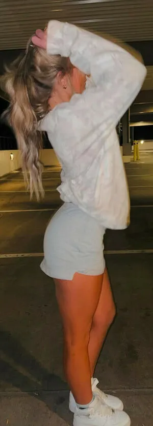 Sarah Lindstrom OnlyFans Leaked Free Thumbnail Picture - #udia0Qp4E1