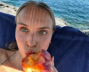 Sarah Lloyd OnlyFans Leaked Free Thumbnail Picture - #Q6POZMULE9