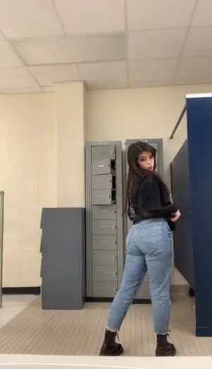 Sarah Lynne Marie OnlyFans Leaked Free Thumbnail Picture - #1KYi7BIODx