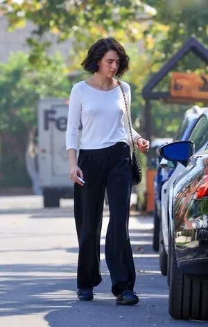 Sarah Margaret Qualley OnlyFans Leaked Free Thumbnail Picture - #DILVXdDole