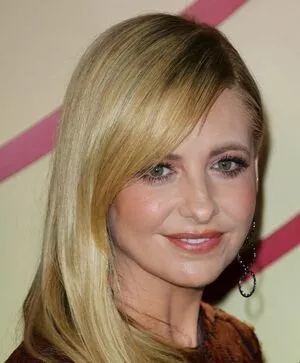 Sarah Michelle Gellar OnlyFans Leaked Free Thumbnail Picture - #FPEbN89a7C