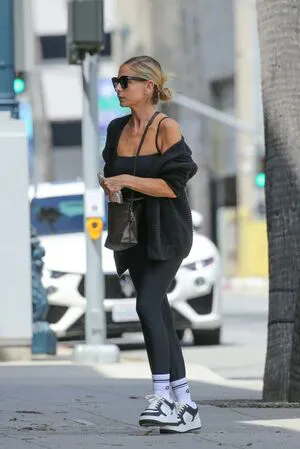 Sarah Michelle Gellar OnlyFans Leaked Free Thumbnail Picture - #Sno3zenXW7