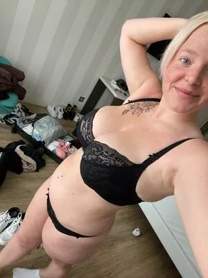 Sarah Neuhaus OnlyFans Leaked Free Thumbnail Picture - #0KKvWjtNow