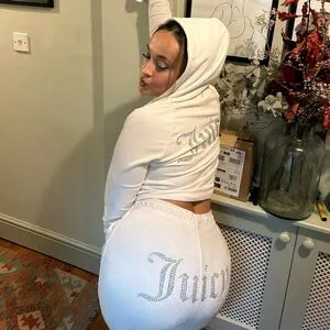 Sarah Roberts OnlyFans Leaked Free Thumbnail Picture - #PScMmMK36F