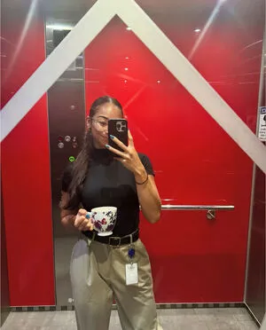Sarah Schwarz OnlyFans Leaked Free Thumbnail Picture - #Kvmcbot1bx