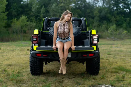 Sarah Senecal OnlyFans Leaked Free Thumbnail Picture - #4G9t7MFSd9