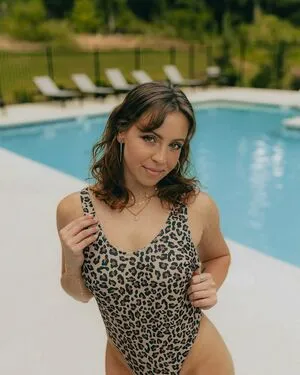 Sarah Senecal OnlyFans Leaked Free Thumbnail Picture - #8UT7GI1oMp