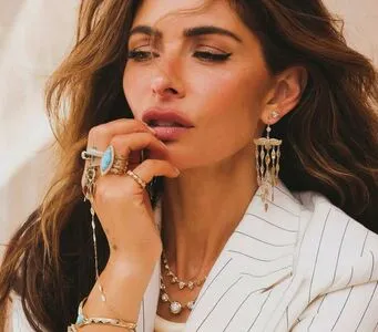 Sarah Shahi OnlyFans Leaked Free Thumbnail Picture - #76EzC71ye7