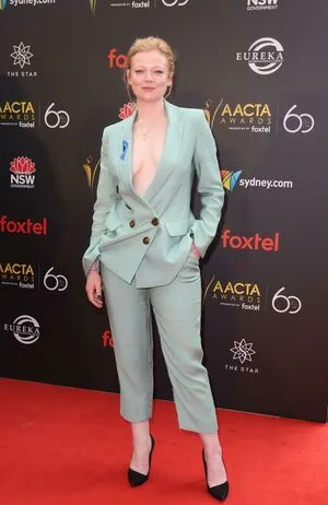 Sarah Snook OnlyFans Leaked Free Thumbnail Picture - #sKyXFysOcq