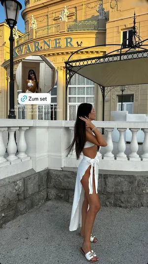 Sarah Theiler OnlyFans Leaked Free Thumbnail Picture - #fhloct8ljk