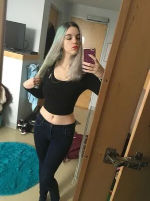 Sarah Z OnlyFans Leaked Free Thumbnail Picture - #1DGTM5GsaS