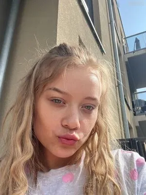 Sarah1me OnlyFans Leaked Free Thumbnail Picture - #HaySNvaomJ