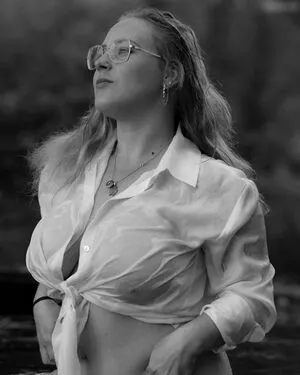 Sarahfahr9 OnlyFans Leaked Free Thumbnail Picture - #HvIE0n306w