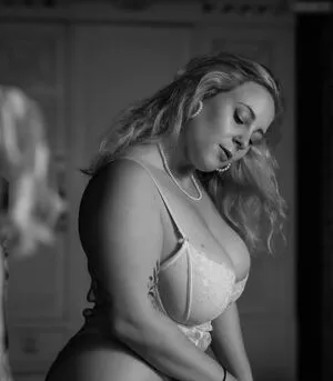 Sarahfahr9 OnlyFans Leaked Free Thumbnail Picture - #TfzMwrapPW