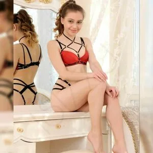 sarahisizzu OnlyFans Leaked Free Thumbnail Picture - #6tSlXZpsjG