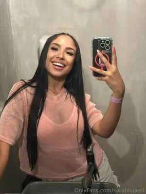 Sarahlopez1 OnlyFans Leaked Free Thumbnail Picture - #4Yxk7zUEI9