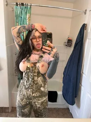 Sarahmoonsg OnlyFans Leaked Free Thumbnail Picture - #TglEOSUDSK