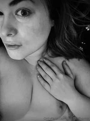 Sarahofhorror OnlyFans Leaked Free Thumbnail Picture - #ZzZwdXSxT2
