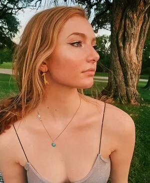 Sarahphillips OnlyFans Leaked Free Thumbnail Picture - #9LK6LLwt4f