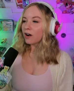 Sarahpodz OnlyFans Leaked Free Thumbnail Picture - #CELoLHy3ud