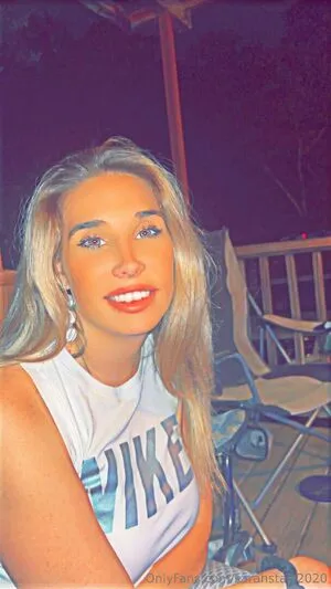 Sarahstarr2020 OnlyFans Leaked Free Thumbnail Picture - #SupGCHP5F5