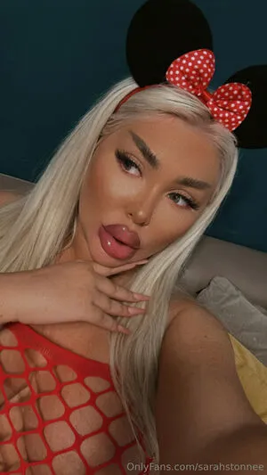 Sarahstonnee OnlyFans Leaked Free Thumbnail Picture - #XH9XK6aUxu