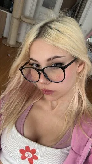 Sarahtoninx9 OnlyFans Leaked Free Thumbnail Picture - #0vShQebd7t