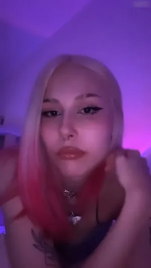 Sarahtoninx9 OnlyFans Leaked Free Thumbnail Picture - #RveL3g63Fo