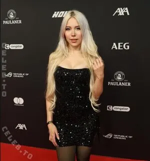 Sarahtoninx9 OnlyFans Leaked Free Thumbnail Picture - #VsFiA20x34