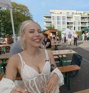 Sarahtoninx9 OnlyFans Leaked Free Thumbnail Picture - #WWFZ8RqmAS