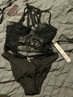 Sarastrasza OnlyFans Leaked Free Thumbnail Picture - #JOSBzcpv34