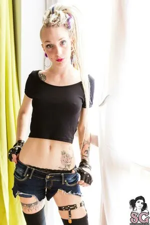 Saravibes OnlyFans Leaked Free Thumbnail Picture - #WoOOGkAvia