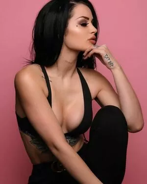 Saraya Bevis OnlyFans Leaked Free Thumbnail Picture - #VQ0CTgHr3x