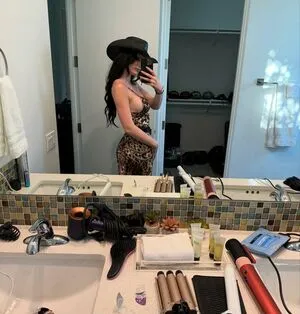 Saraya Bevis OnlyFans Leaked Free Thumbnail Picture - #rrHBDNotR0