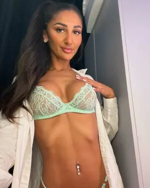 Sarina Jasmine OnlyFans Leaked Free Thumbnail Picture - #LT8a2C9Acr