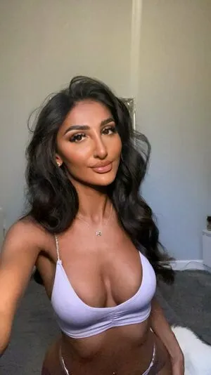 Sarina Jasmine OnlyFans Leaked Free Thumbnail Picture - #niHEPq53EI