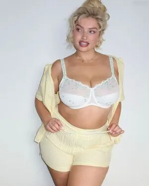 Sarina Nowak OnlyFans Leaked Free Thumbnail Picture - #4cTnAOjK44