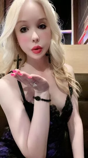 Sarina Valentina OnlyFans Leaked Free Thumbnail Picture - #4GblmxR6a5