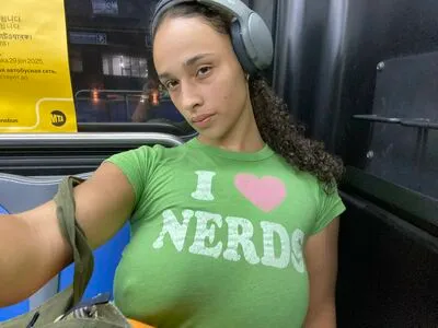 Sarina OnlyFans Leaked Free Thumbnail Picture - #ehyDsIPsXP